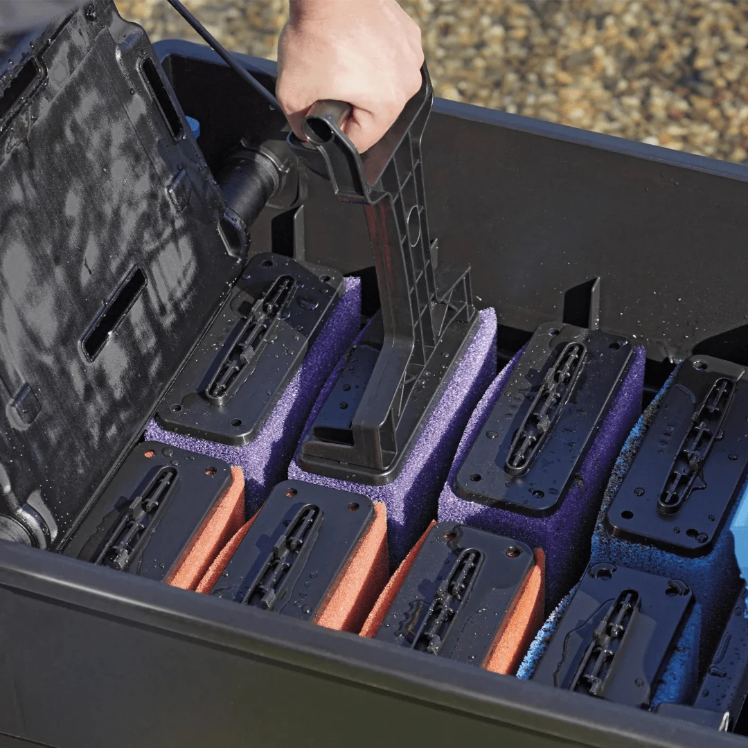 OASE BioTec ScreenMatic² Set 40000 - High-Performance, Low Effort Pond Filter 10000L - Image 7